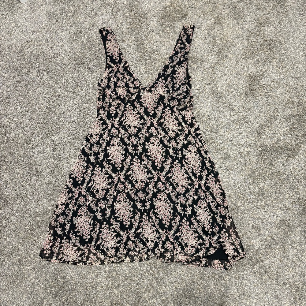 Love Sadie Black Pink Floral Tank Flare Dress Urban Outfitters V Neck Summer 90s